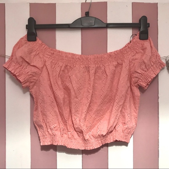 H&M Divided Off the Shoulder Pink Eyelet Crop Top - Picture 5 of 6